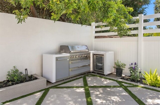 5772 Sierra Casa Rd, Irvine, CA 92603 - view of patio