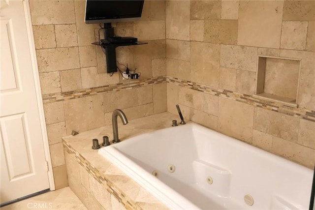 6508 Sandy Point Ct, Rancho Palos Verdes, CA 90275 - bathroom featuring a jetted tub