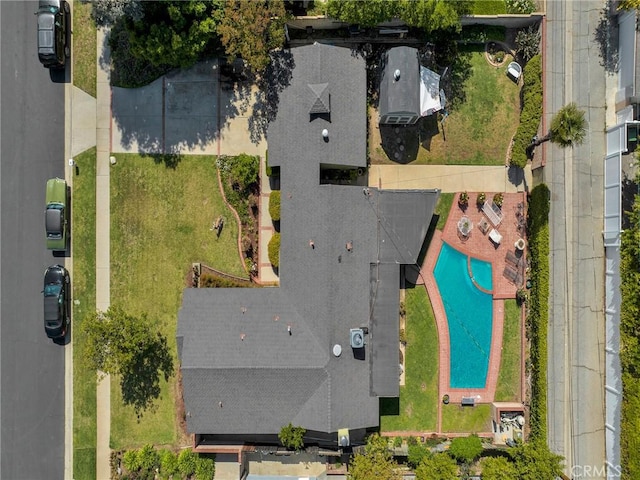 bird's eye view of a pool area