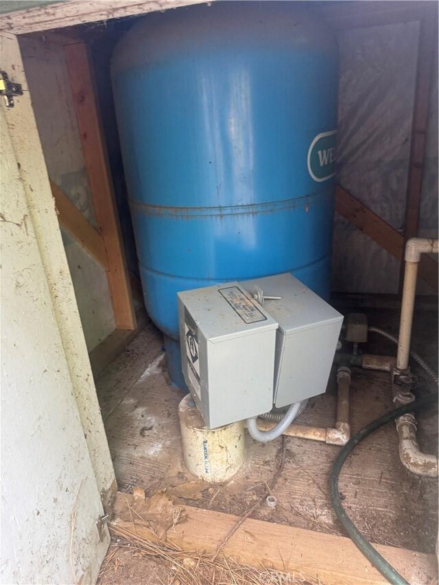 5625 Headwaters Rd, Forest Ranch, CA 95942 - view of utility room