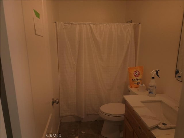 242 Spinnaker St, San Jacinto, CA 92583 - full bathroom featuring vanity, a shower with curtain, and tile patterned flooring