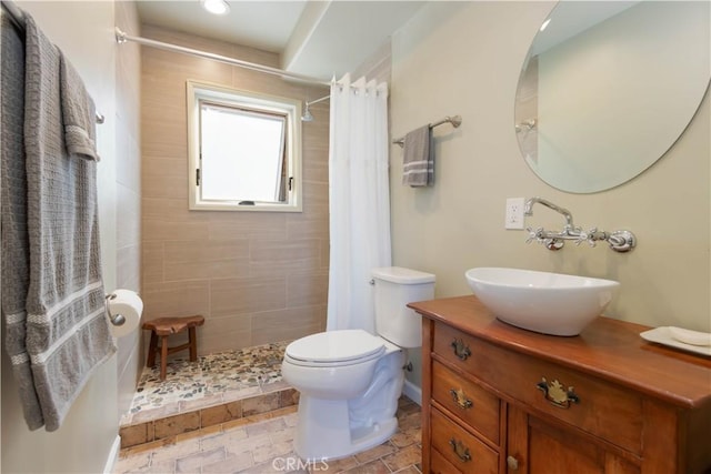 1517 Woodland Dr, Pine Mountain Club, CA 93222 - full bath featuring tiled shower, toilet, and vanity