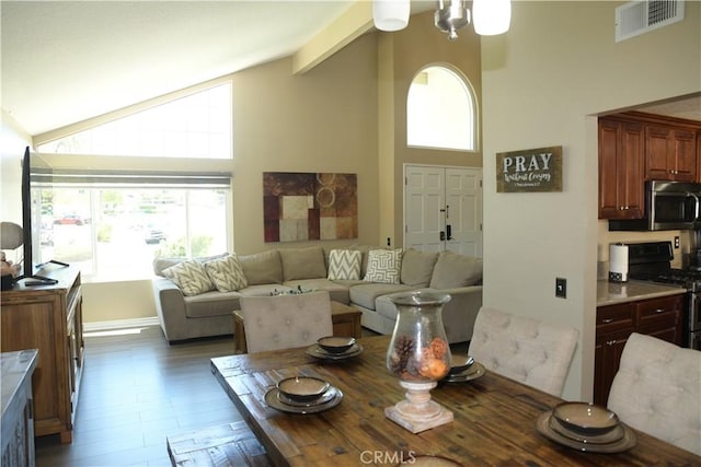 16971 Lakepointe Dr, Riverside, CA 92503 - living room with high vaulted ceiling and baseboards