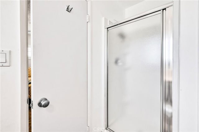 7599 Joshua Ln, Yucca Valley, CA 92284 - bathroom featuring a stall shower