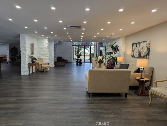 24055 Paseo Del Lago Unit 963, Laguna Woods, CA 92637 - building lobby featuring recessed lighting