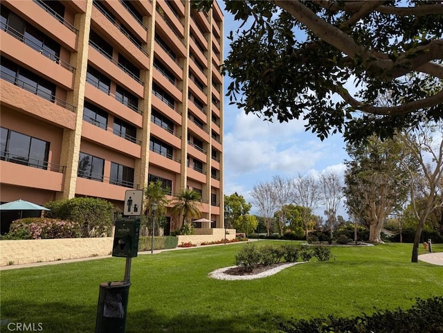 24055 Paseo Del Lago Unit 963, Laguna Woods, CA 92637 - view of apartment building / complex