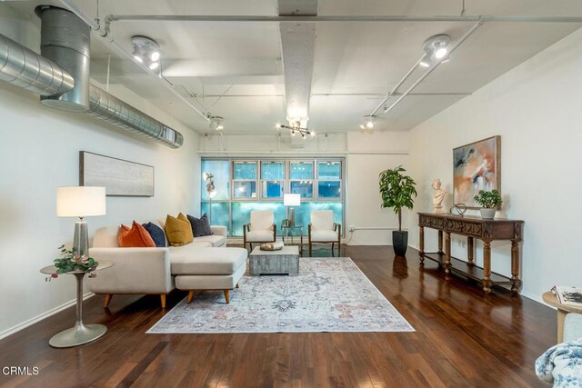 510 S Hewitt St Unit 106, Los Angeles, CA 90013 - living area featuring wood finished floors