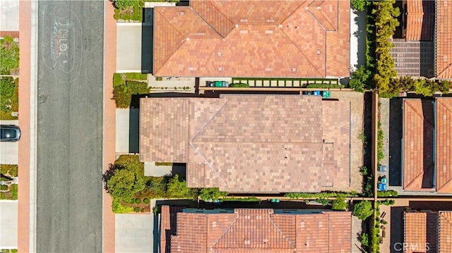 114 Yuba, Irvine, CA 92620 - aerial view of property and surrounding area featuring property boundaries highlighted