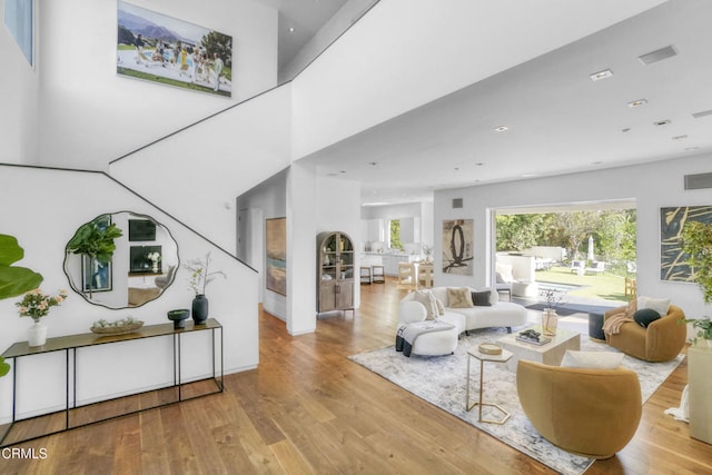 1116 Linda Flora Dr, Los Angeles, CA 90049 - living area featuring wood finished floors