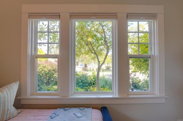 487678 34th St, San Diego, CA 92116 - bedroom / living area view