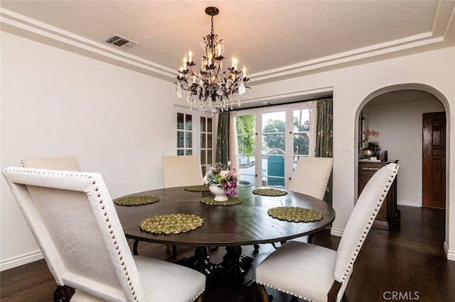 1731 W Kenneth Rd, Glendale, CA 91201 - dining room with arched walkways, a chandelier, baseboards, and wood finished floors