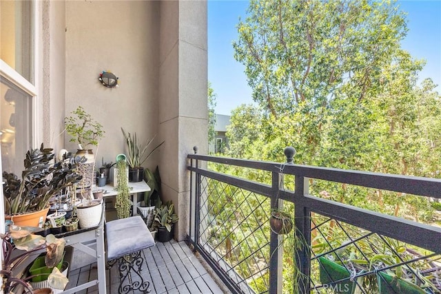 253 N Bush St, Santa Ana, CA 92701 - view of balcony