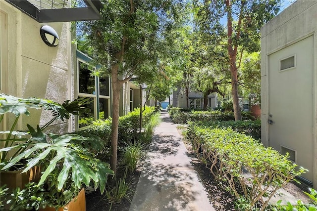253 N Bush St, Santa Ana, CA 92701 - view of home's community