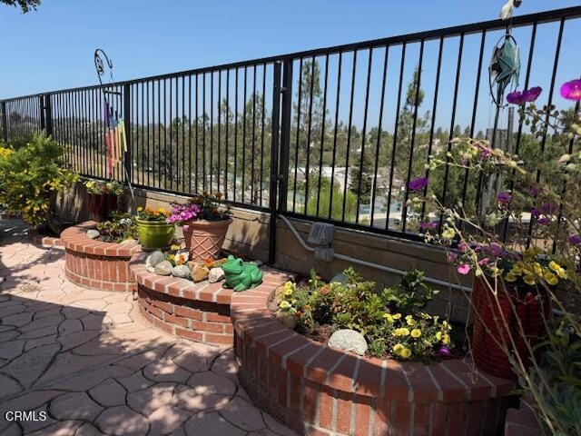 4078 Bending Oak Ct, Moorpark, CA 93021 - view of patio / terrace