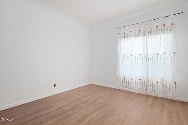 4078 Bending Oak Ct, Moorpark, CA 93021 - empty room featuring light wood-style flooring and crown molding