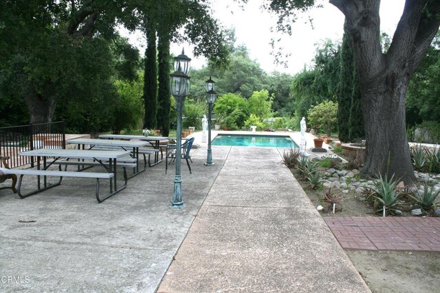 500 Georgian Rd, La Canada Flintridge, CA 91011 - photo 8