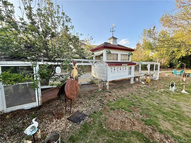 9869 Kehl Canyon Rd, Cherry Valley, CA 92223 - view of yard featuring exterior structure and an outdoor structure
