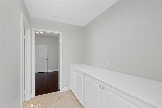 42631 Hussar Ct, Temecula, CA 92592 - hall featuring light tile patterned floors and baseboards