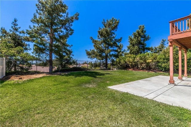 42631 Hussar Ct, Temecula, CA 92592 - view of yard with a patio area
