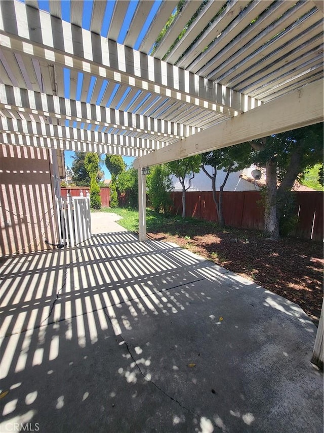 40132 Zamura Ct, Murrieta, CA 92562 - view of patio / terrace with a fenced backyard and a pergola