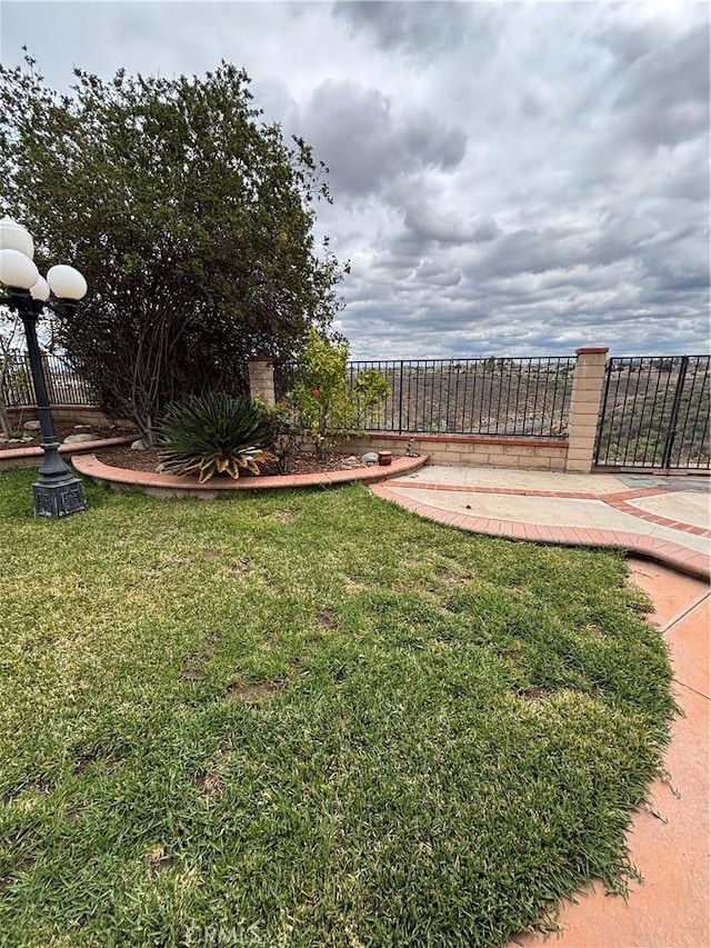 17092 Whispering Brook Way, Riverside, CA 92503 - view of yard