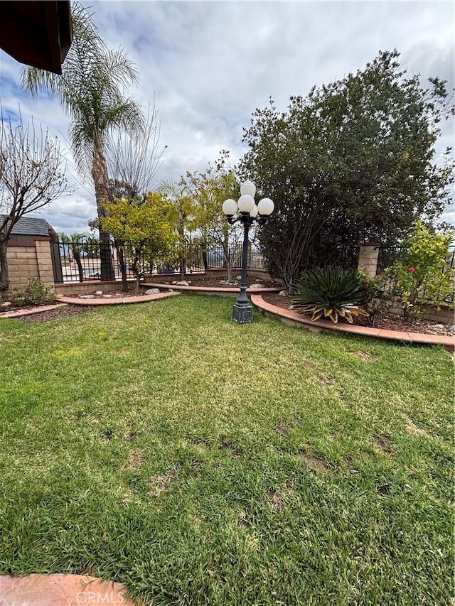 17092 Whispering Brook Way, Riverside, CA 92503 - view of yard