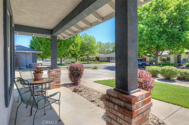 324 Crater Lake Dr, Chico, CA 95973 - view of porch