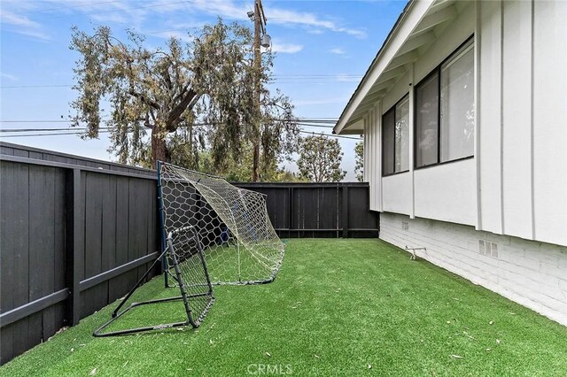 5681 E Colorado St, Long Beach, CA 90814 - view of yard