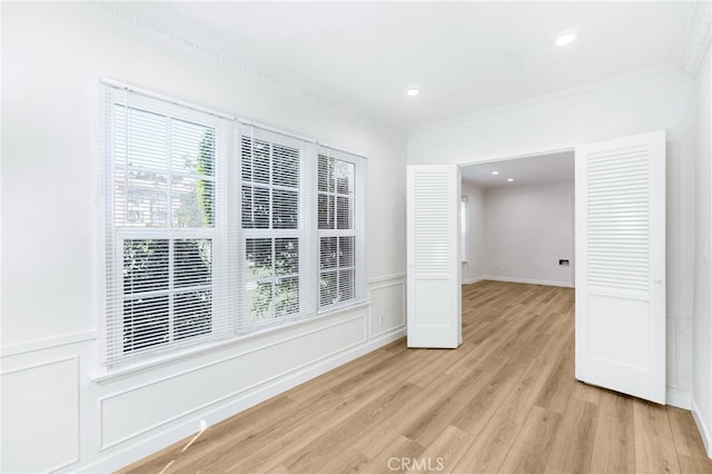 4124 Los Feliz Blvd, Los Angeles, CA 90027 - unfurnished room with crown molding, light wood finished floors, and recessed lighting