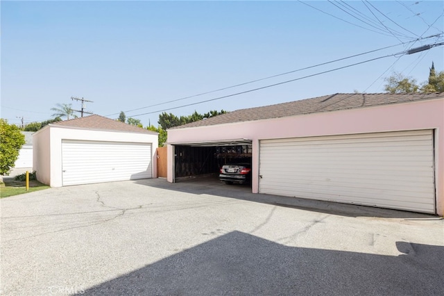 4124 Los Feliz Blvd, Los Angeles, CA 90027 - view of garage