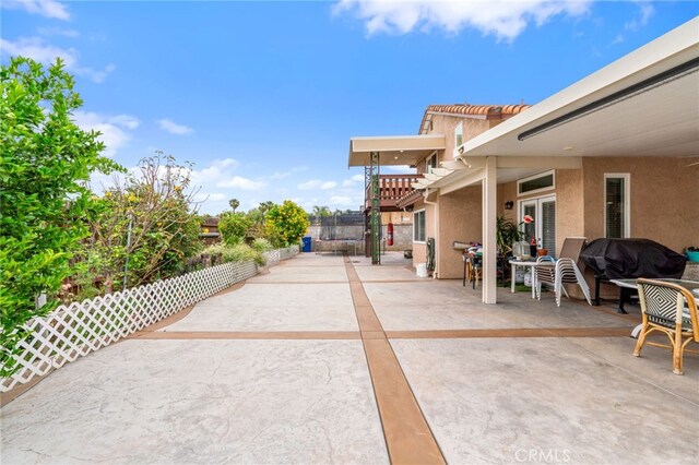 11149 Liverpool Ln, Riverside, CA 92503 - view of patio featuring fence
