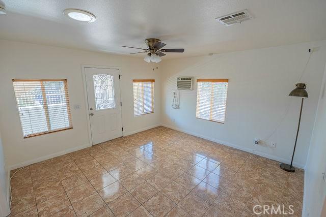 12555 Correnti St, Pacoima, CA 91331 - photo 9