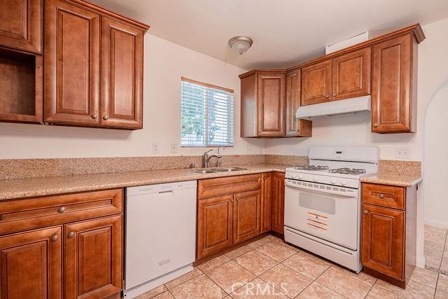 12555 Correnti St, Pacoima, CA 91331 - photo 28