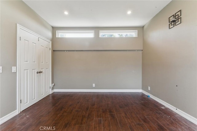 6621 Caro St Unit 111, Paramount, CA 90723 - unfurnished room with wood finished floors, baseboards, and recessed lighting