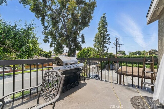 6621 Caro St Unit 111, Paramount, CA 90723 - view of balcony