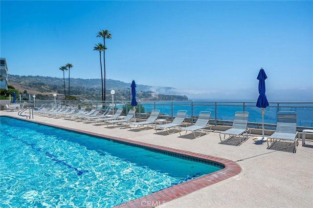32735 Seagate Dr Unit 304-D, Rancho Palos Verdes, CA 90275 - community pool featuring a patio area, fence, and a mountain view