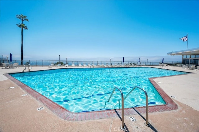 32735 Seagate Dr Unit 304-D, Rancho Palos Verdes, CA 90275 - community pool featuring fence and a patio area