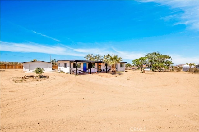 57330 Old Haggard Rd, Yucca Valley, CA 92284 - view of front of property featuring a detached garage
