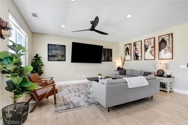 1212 Venice Ave, Mentone, CA 92359 - living area with ceiling fan, light wood-type flooring, baseboards, and recessed lighting