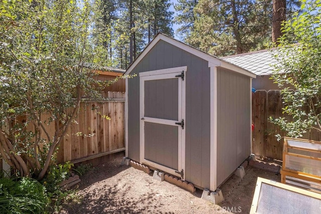 945 Tinker Bell Ave, Big Bear City, CA 92314 - view of shed