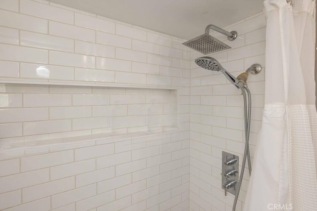 945 Tinker Bell Ave, Big Bear City, CA 92314 - bathroom featuring tiled shower