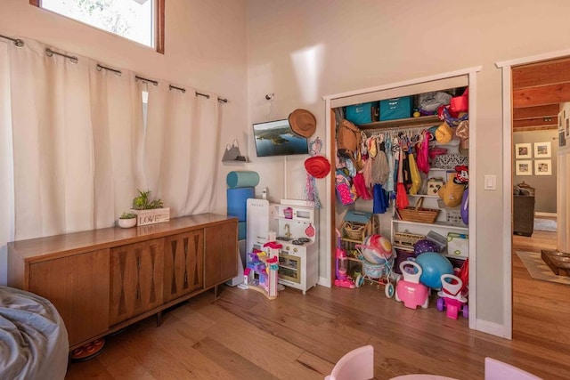 945 Tinker Bell Ave, Big Bear City, CA 92314 - rec room with wood finished floors