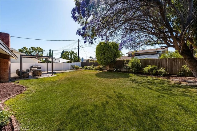13381 Del Cerro Dr, Tustin, CA 92780 - view of yard with a patio area