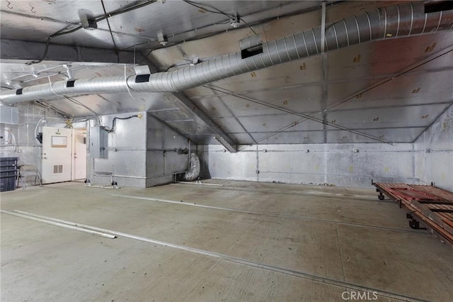 18333 Lancaster Rd, Lancaster, CA 93536 - view of garage