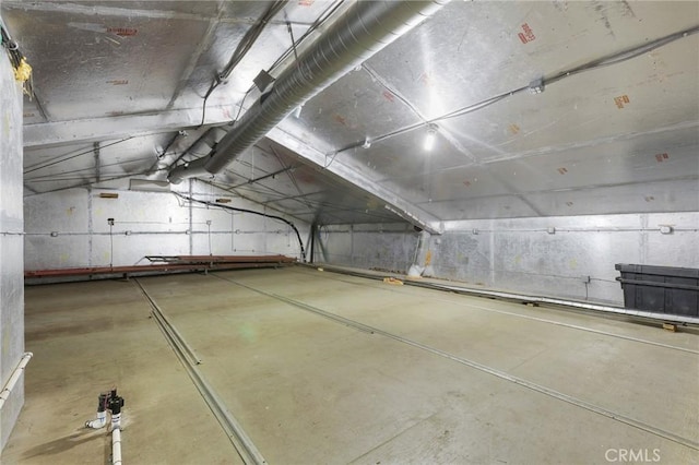 18333 Lancaster Rd, Lancaster, CA 93536 - view of garage