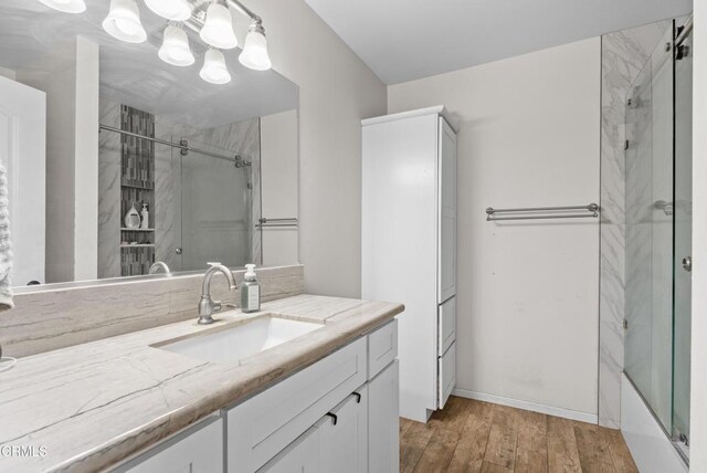 126 E Ventura St Unit F, Santa Paula, CA 93060 - full bath with vanity and wood finished floors