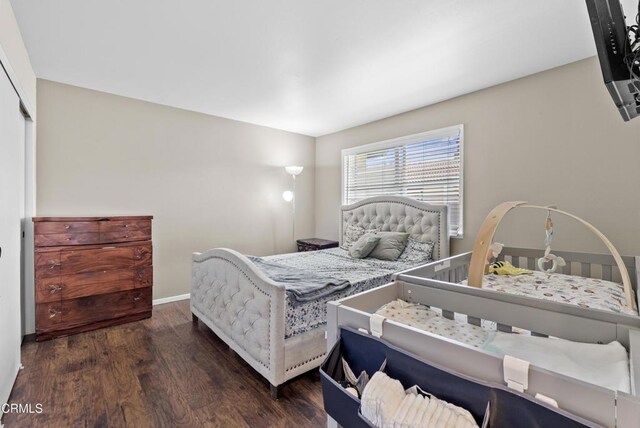 126 E Ventura St Unit F, Santa Paula, CA 93060 - bedroom with wood finished floors and baseboards