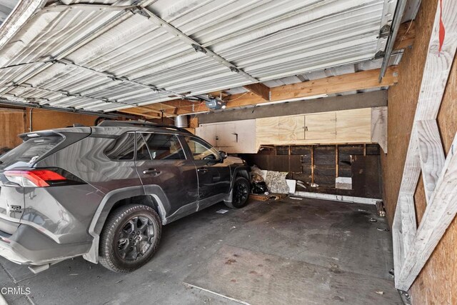 126 E Ventura St Unit F, Santa Paula, CA 93060 - view of garage
