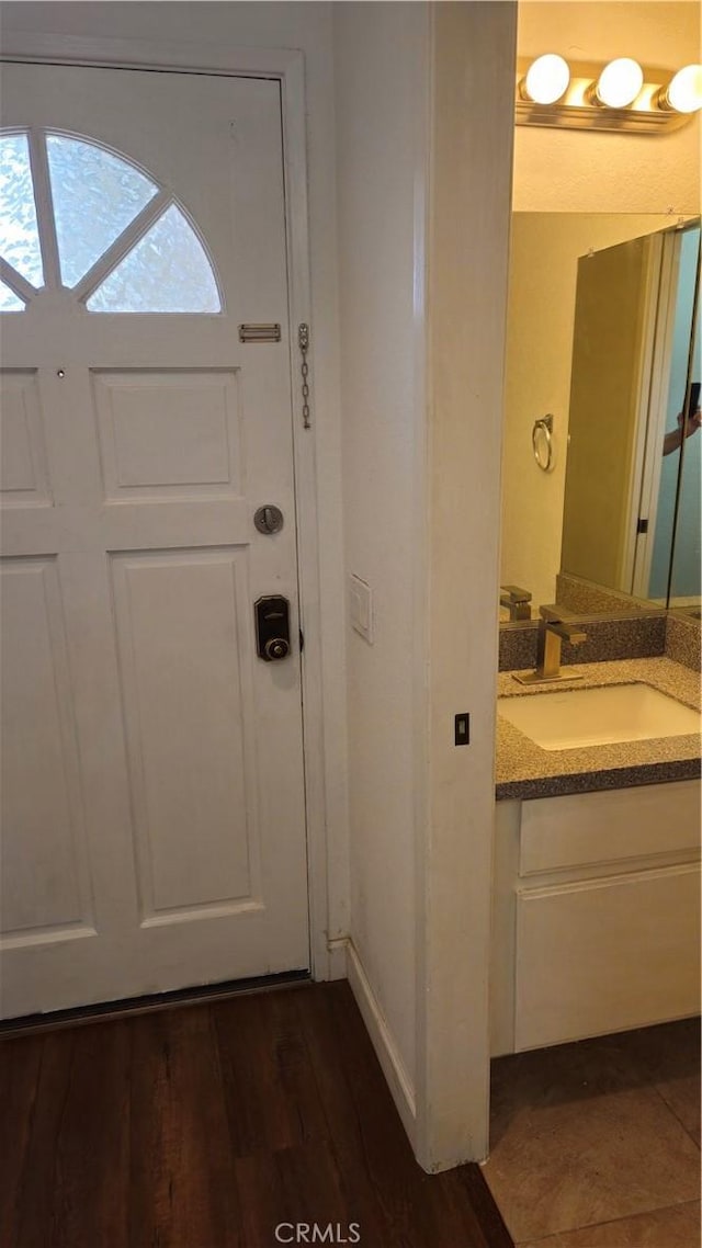 517 Wayland Ct, Claremont, CA 91711 - foyer featuring dark wood-style floors