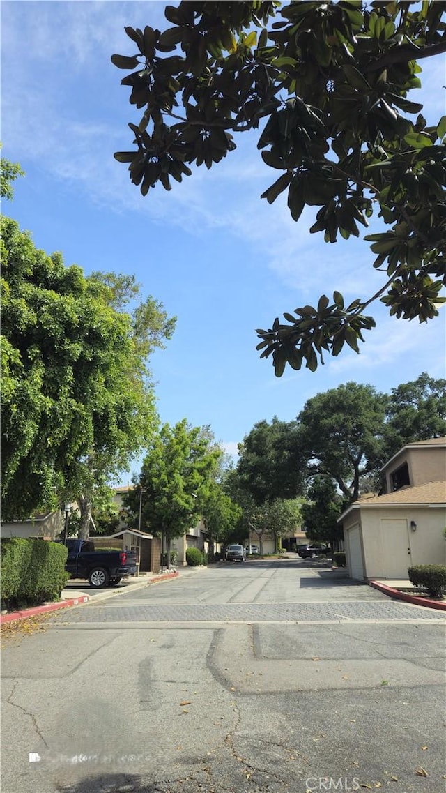 517 Wayland Ct, Claremont, CA 91711 - view of parking / parking lot